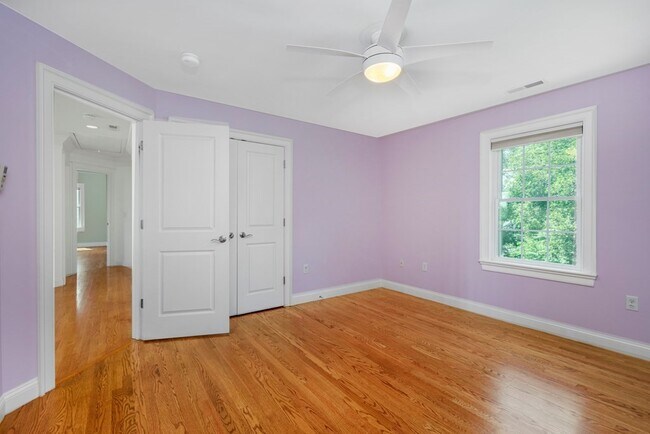 Building Photo - 14 Brattle Ln