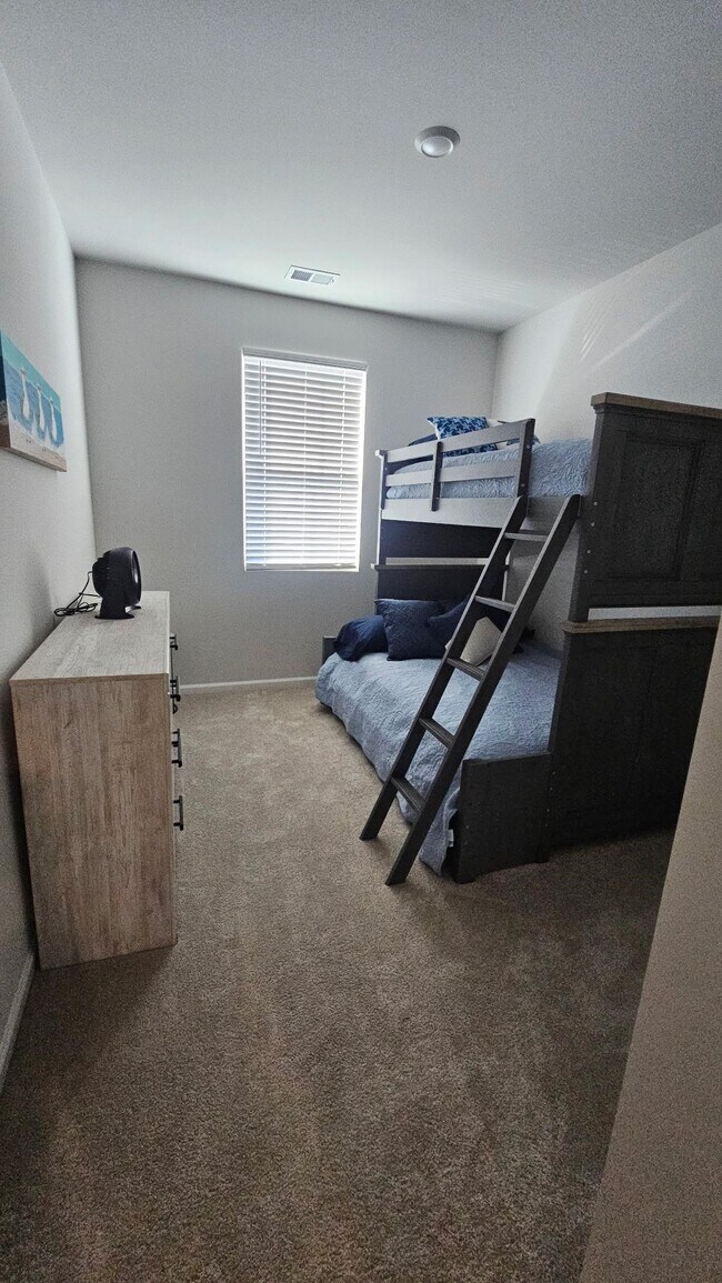 Building Photo - 515 Southwind Way