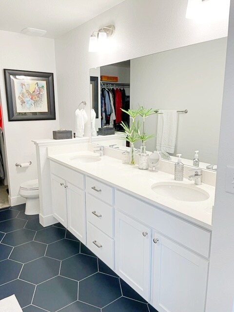 Building Photo - 5919 Denys Dr.