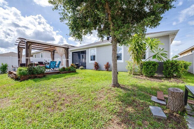 Building Photo - 12384 Streambed Dr