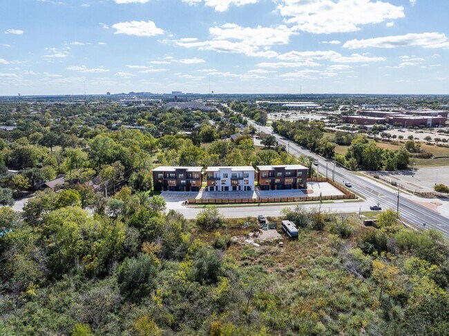 Building Photo - Available August 2026! BRAND NEW 3-Story 5...