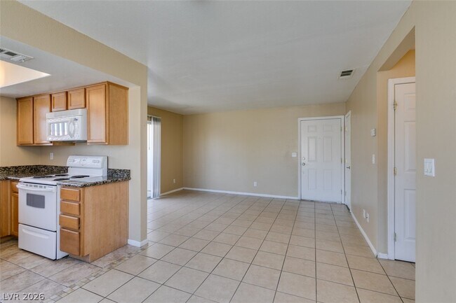 Building Photo - 7300 W Pirates Cove Rd