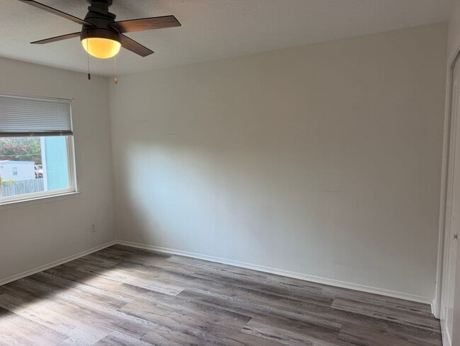 Building Photo - 2917 Ormond Ave