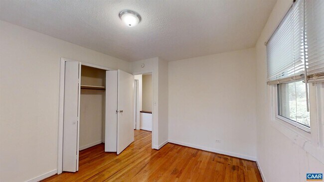 Building Photo - 1107 River Ct