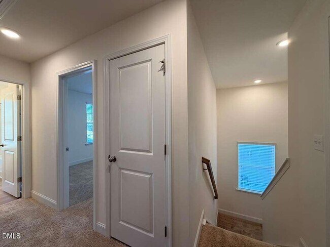 Building Photo - 109 Steel Springs Ln