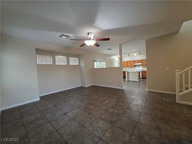 Building Photo - 909 E Malibu Sands Ave