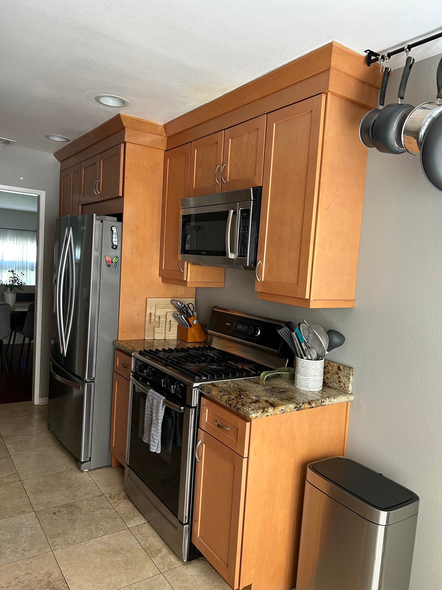 Building Photo - 15169 Magnolia Blvd