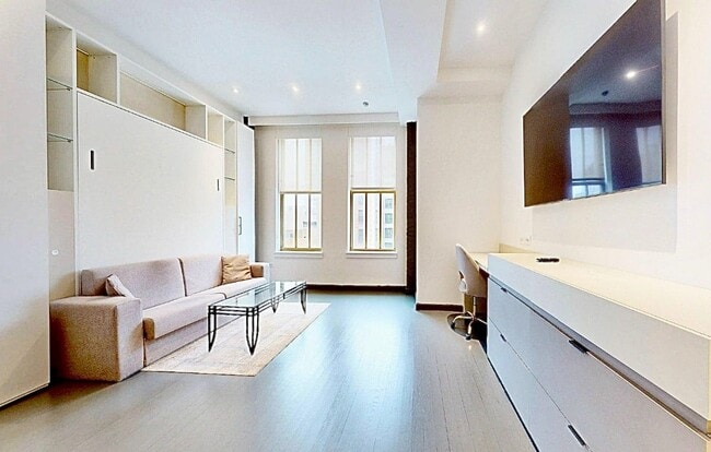 Building Photo - 810 Broad St