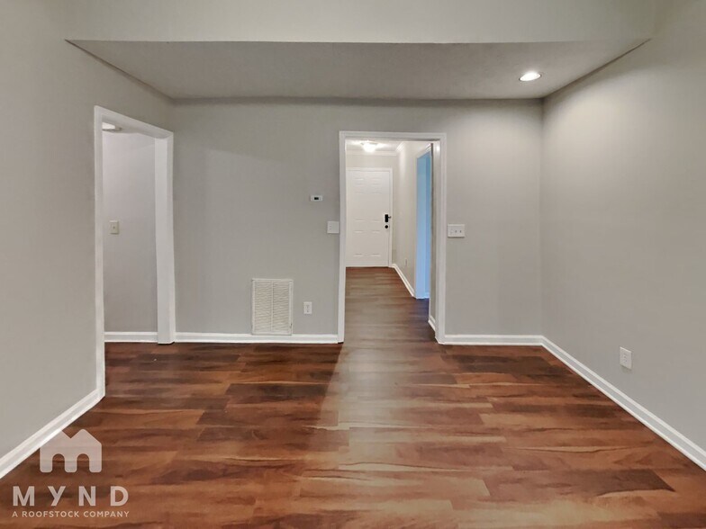 Building Photo - 3259 Pawnee Dr