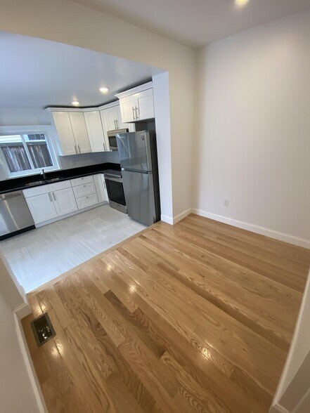 Building Photo - 145 Prospect St