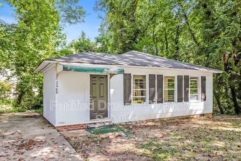 Building Photo - 3680 Yale Ave