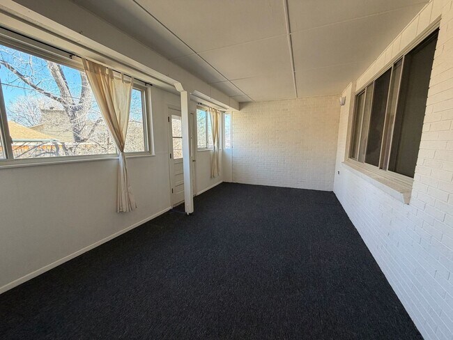 Building Photo - Open and Bright 3BD Home in Desirable Boulder Neighborhood