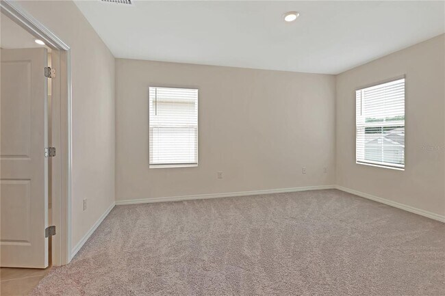 Building Photo - 32605 Canyonlands Dr