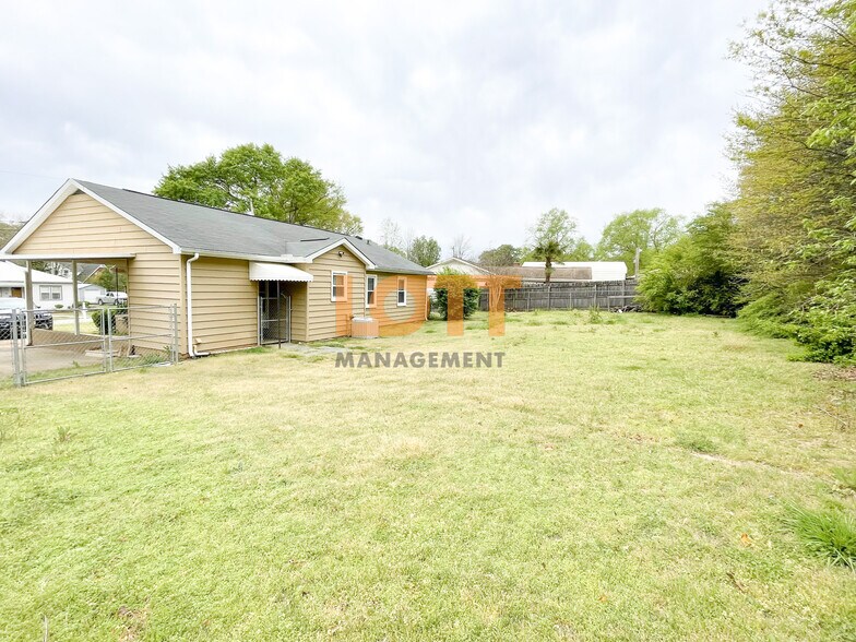 Building Photo - 3 Juanita Ct