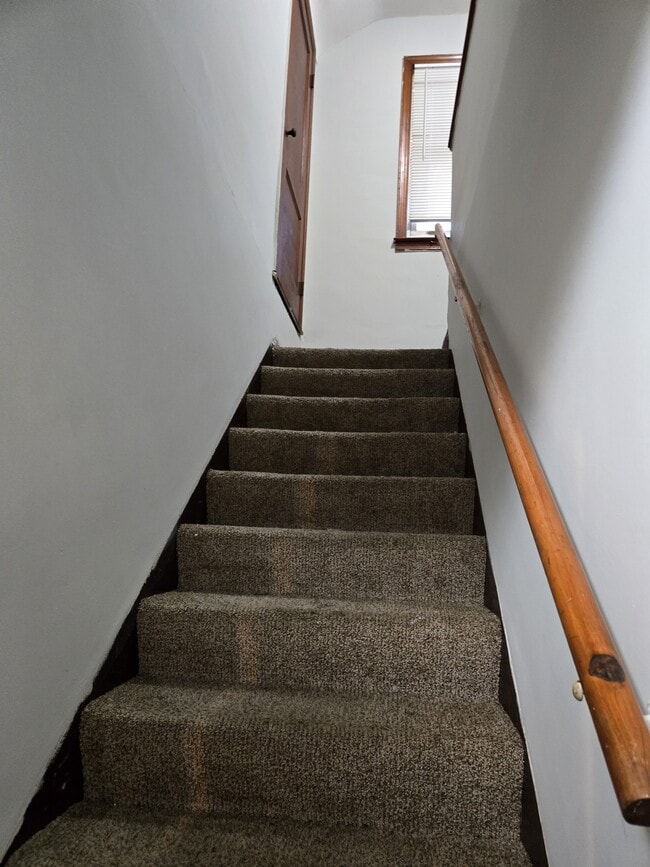 Building Photo - 19758 Fairport St