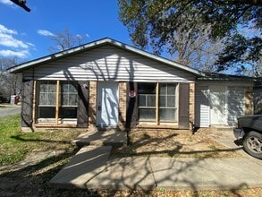 Building Photo - Spacious 4-Bedroom Home – Section 8 Welcome!