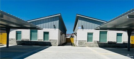 Building Photo - 11 Playa Dr