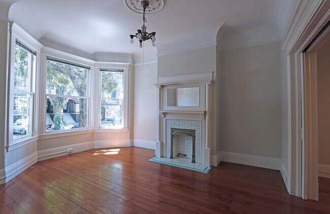 Building Photo - 84a Sanchez St