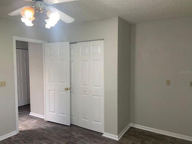 Building Photo - 19 Watermill Pl