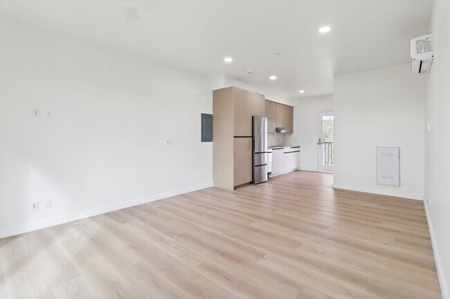 Building Photo - 4456 30th Street - North Parks Elevated Spanish Style Community