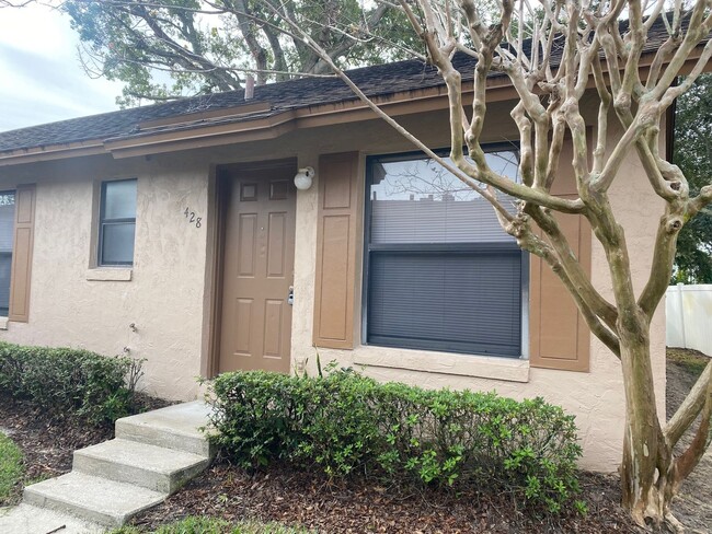 Building Photo - Winter Garden 2 Bedroom 2 Bath home