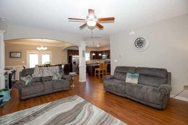 Building Photo - 3028 Helmsman Dr