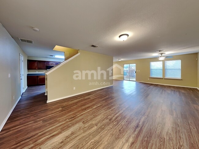 Building Photo - 9211 Mission Run