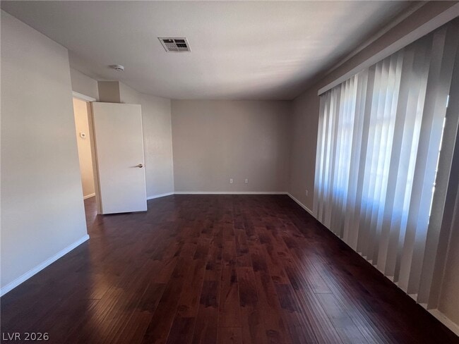 Building Photo - 3440 Middle View Dr