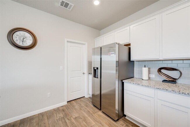 Building Photo - 102 Rainmaker Cv
