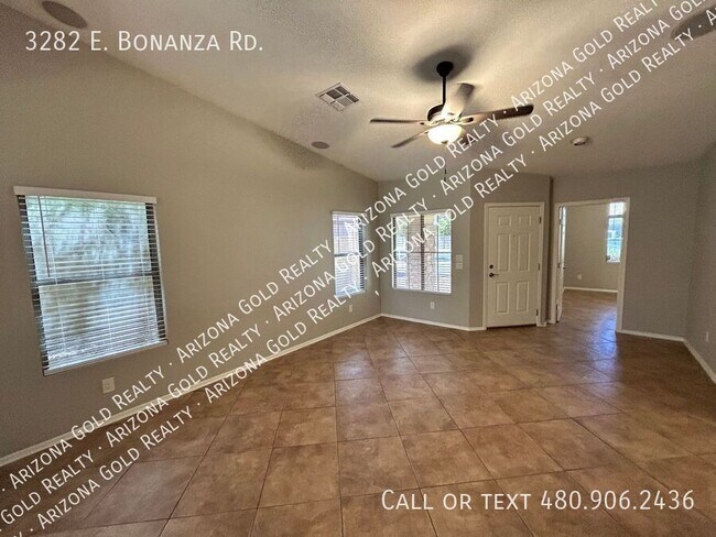 Building Photo - 3282 E Bonanza Rd