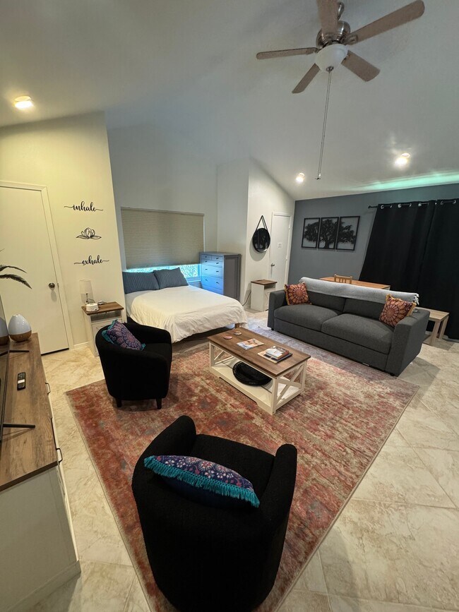 Building Photo - 2802 Horseshoe Bend Cove