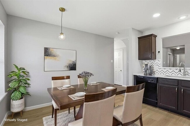 Building Photo - 2410 Charlie Harley Dr