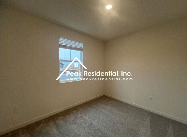 Building Photo - New Elk Grove 3bd/2ba Home near Big Horn & Poppyridge Rd