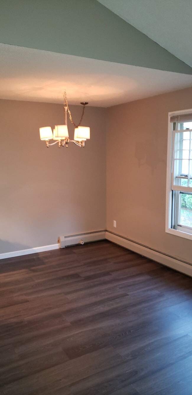 Building Photo - 924 Westbrooke Way