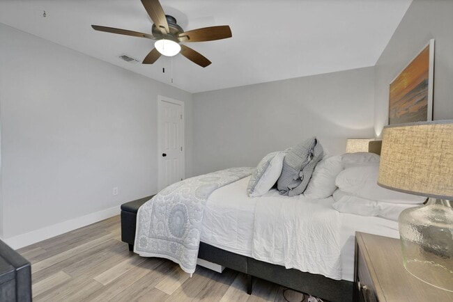 Building Photo - Rental available in Isle of Palms