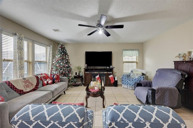 Building Photo - 6710 Lindale Springs Ln