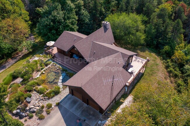 Building Photo - 61180 48th Ave