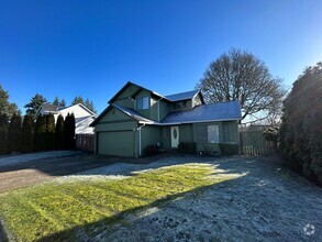 Building Photo - Nice 3 bed/2 1/2 bath near Grandhaven Elem...