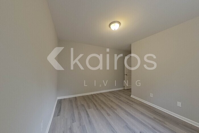 Building Photo - 236 Sunrise Cir