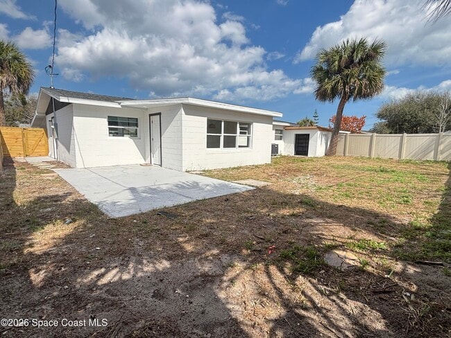 Building Photo - 1301 Kathwood Dr