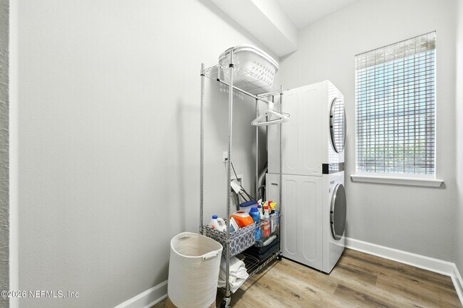 Building Photo - 3078 Vista Wood Dr