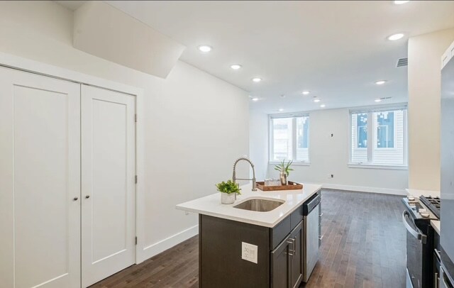 Building Photo - 1328 Nectarine St