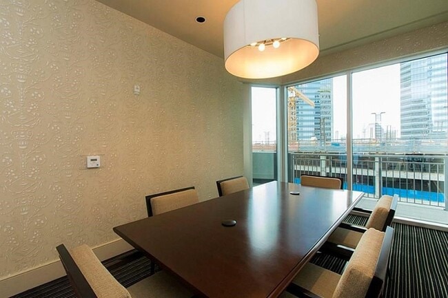 Building Photo - 1600 Post Oak Blvd