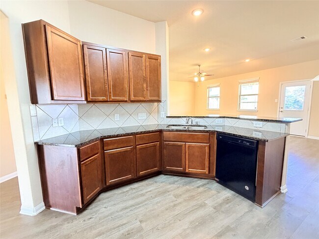 Building Photo - 15613 All Star Dr