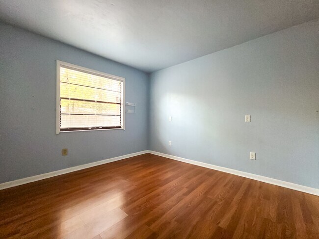 Building Photo - Beautiful 3/2 in Springtree