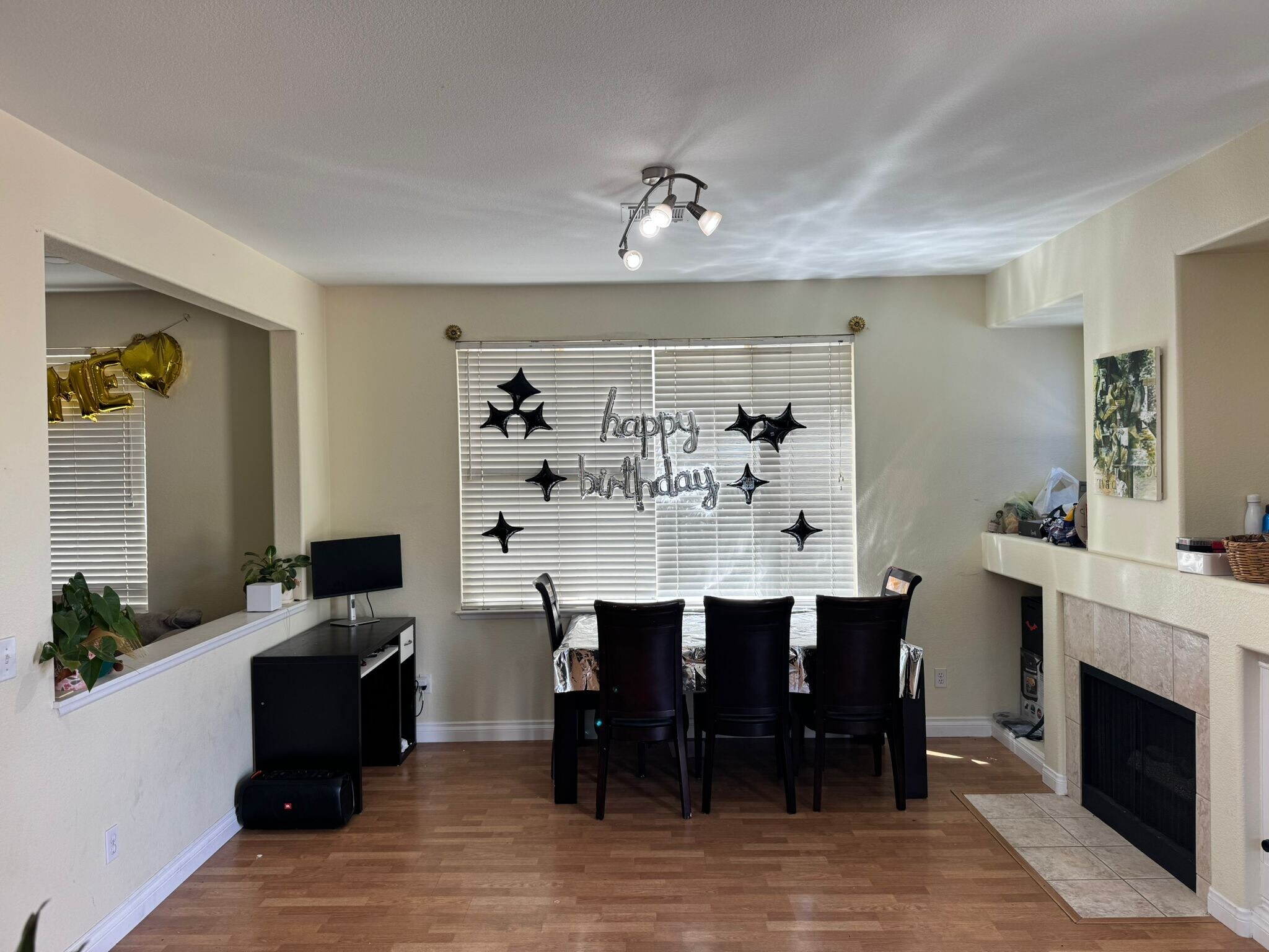 Dining room - 9510 Compass Point Dr S