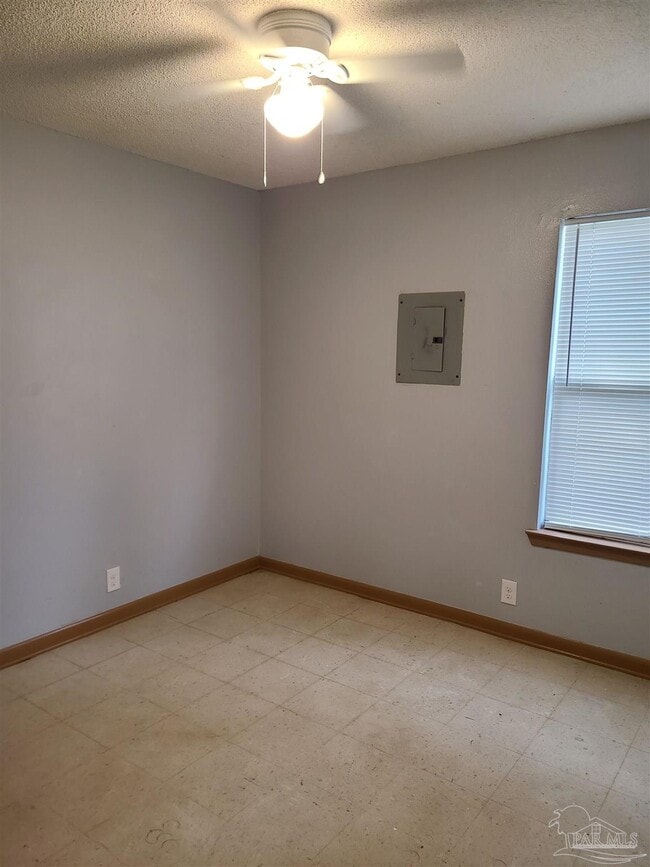 Building Photo - 1901 W Government St