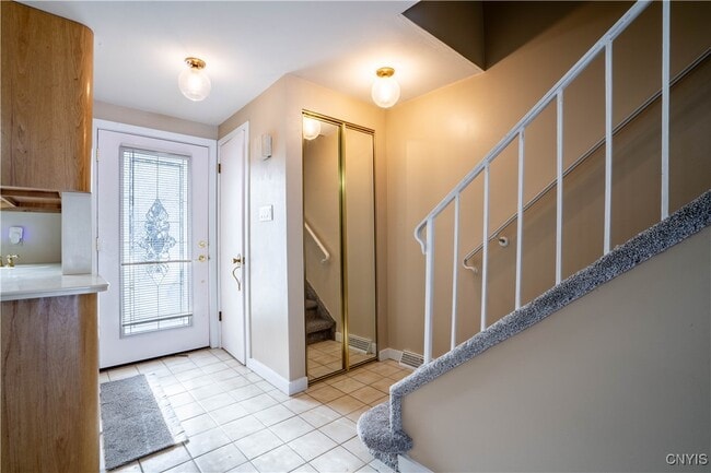 Building Photo - 67 Chestnut Rd