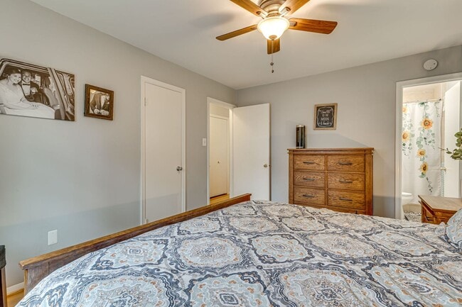 Building Photo - Spacious 4-bedroom home in West Springfield!