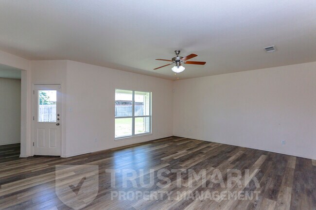 Building Photo - 3204 W Canadian River Loop